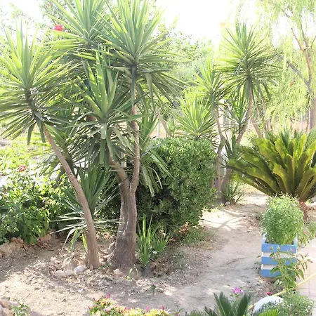 Paul's Garden Apartment