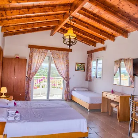 Paul's Garden Apartmán