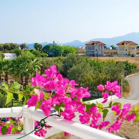 Paul's Garden * Haraki