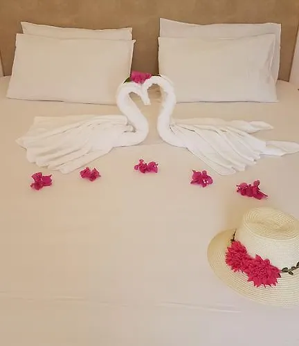 Paul's Garden Lägenhet Haraki