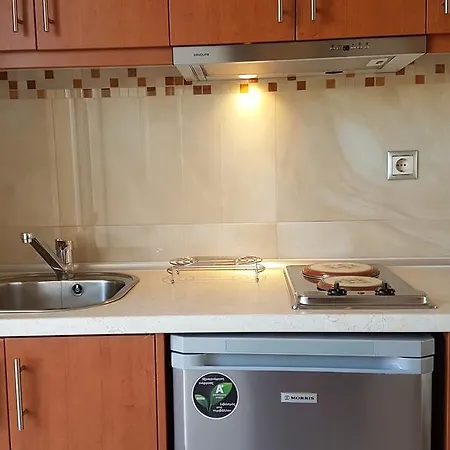 Paul's Garden Apartament Charaki