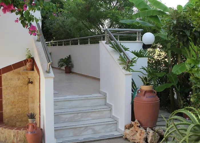 Paul's Garden Lejlighed Haraki