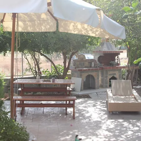 Appartamento Paul's Garden Haraki