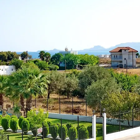 Appartamento Paul's Garden Haraki