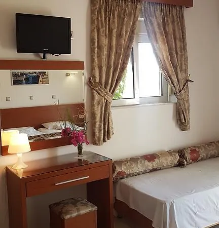 Paul's Garden Haraki