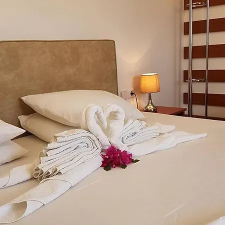 아파트 Paul's Garden 하라키